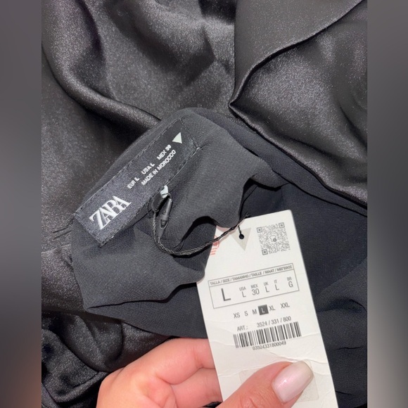 Zara Halter Satin Dress - Picture 4 of 4